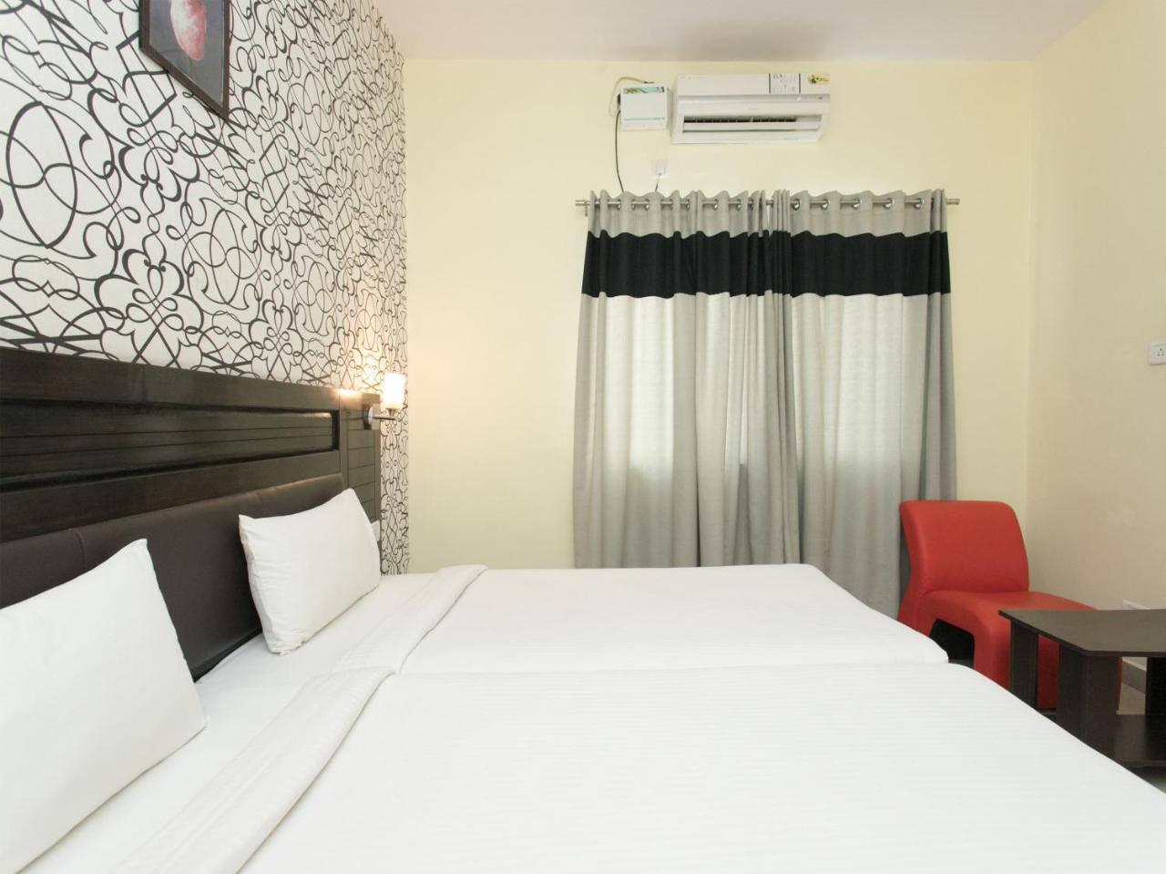 Oyo 10378 Hotel Hibiscus Mayflower Bangalore Ngoại thất bức ảnh