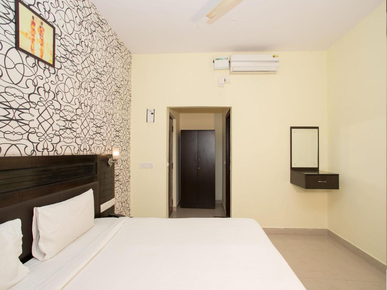 Oyo 10378 Hotel Hibiscus Mayflower Bangalore Ngoại thất bức ảnh